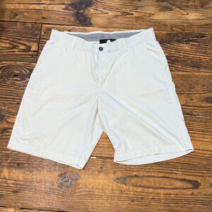Under Armour Shorts Mens Size 36 Showdown HeatGear Performance Golf Preppy White